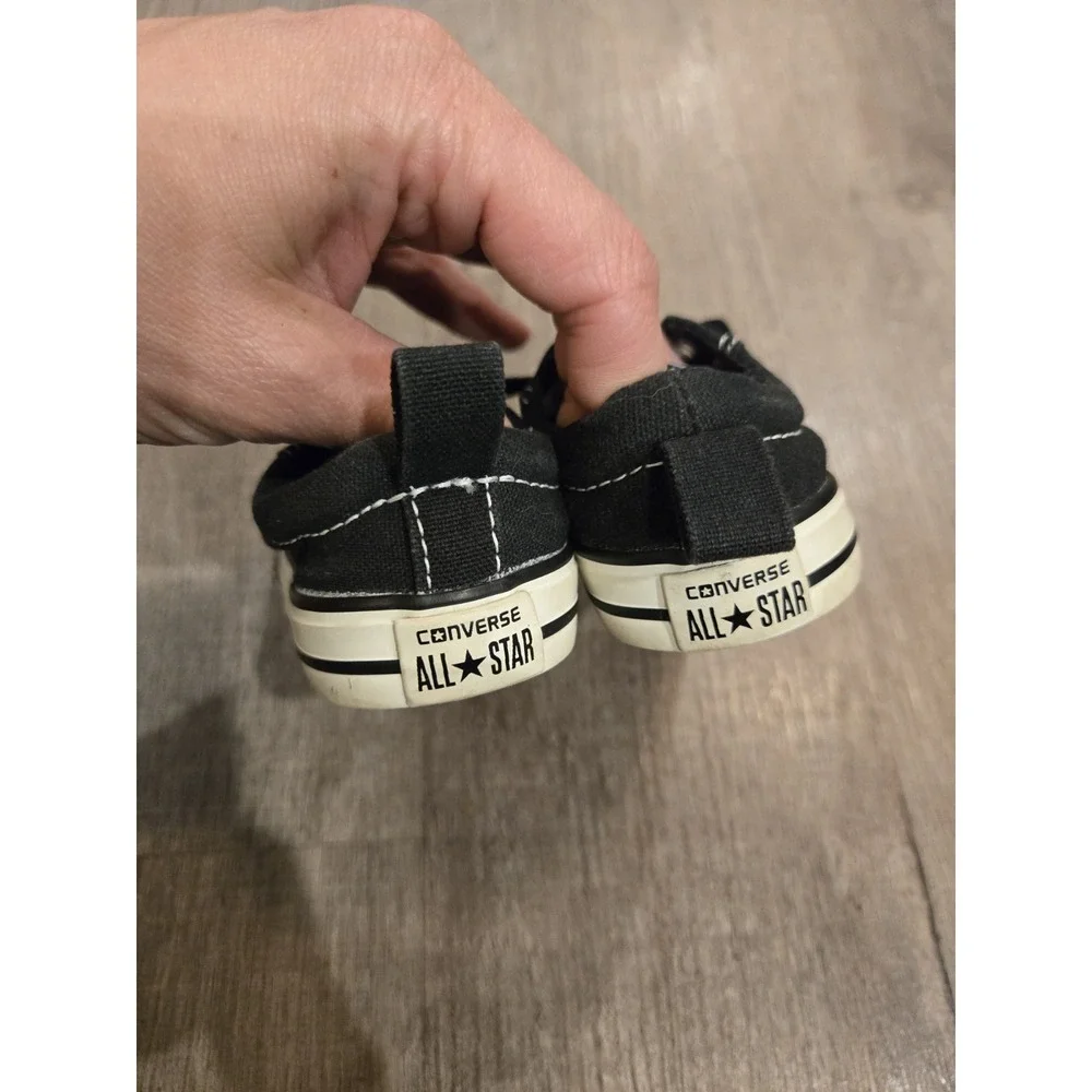 Converse All Star Sneakers, Classic Black & White, Padded‎ Ankles Toddler Sz 5,